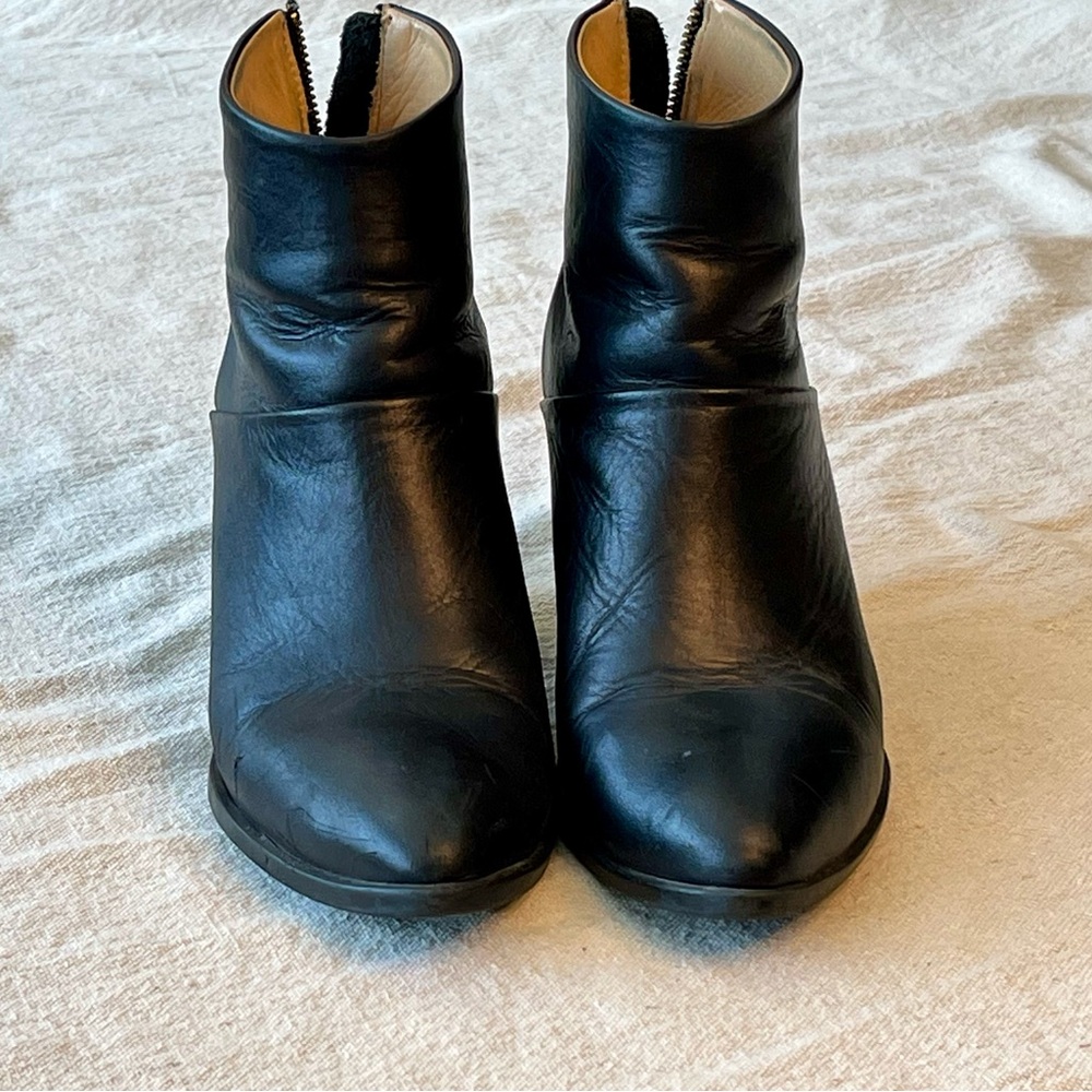 Nisolo Dari Boot Black size 9.5